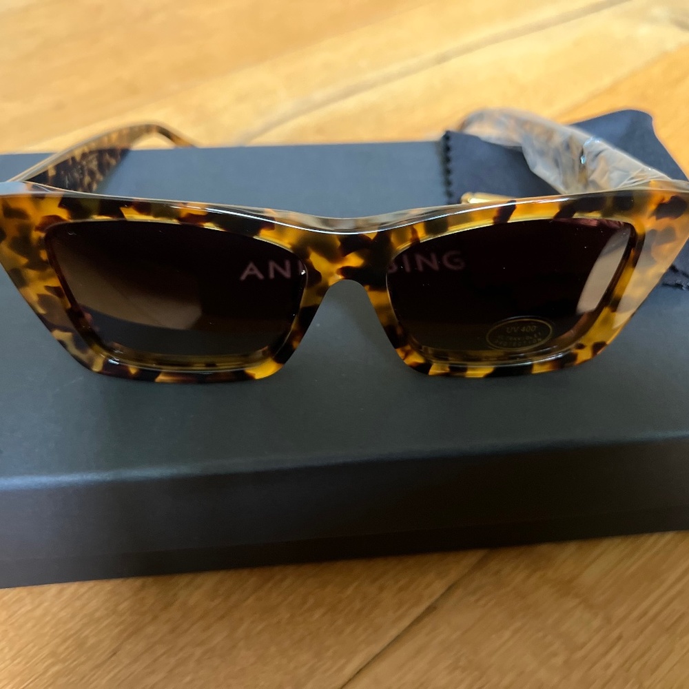Annie Bing Levi Tortoise Frame Designer Sunglasses